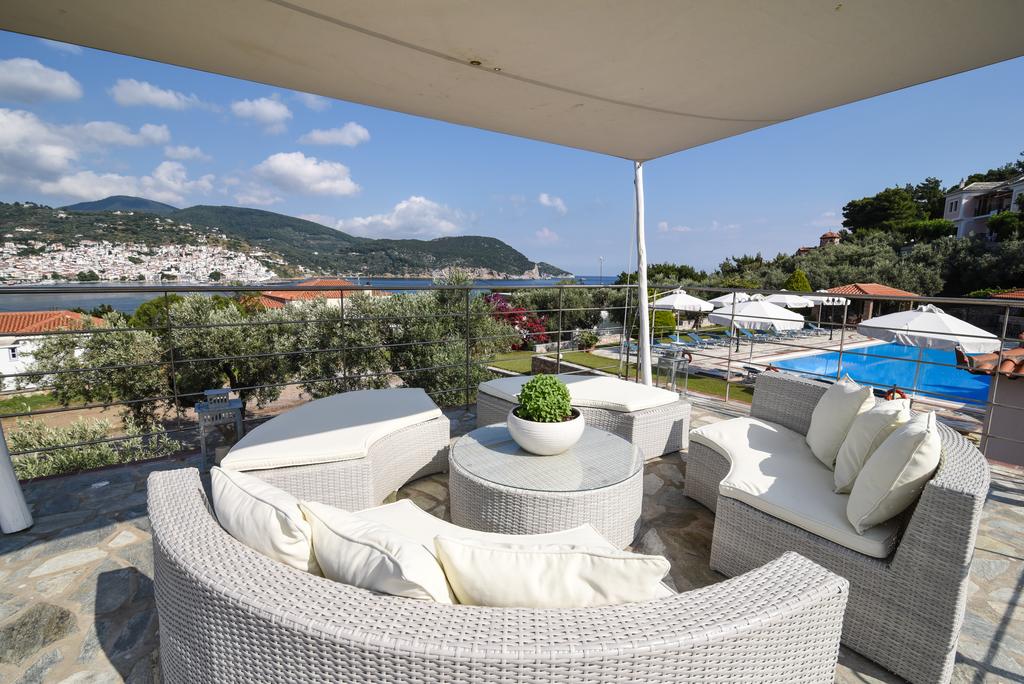 Evlalia Studios & Apartments