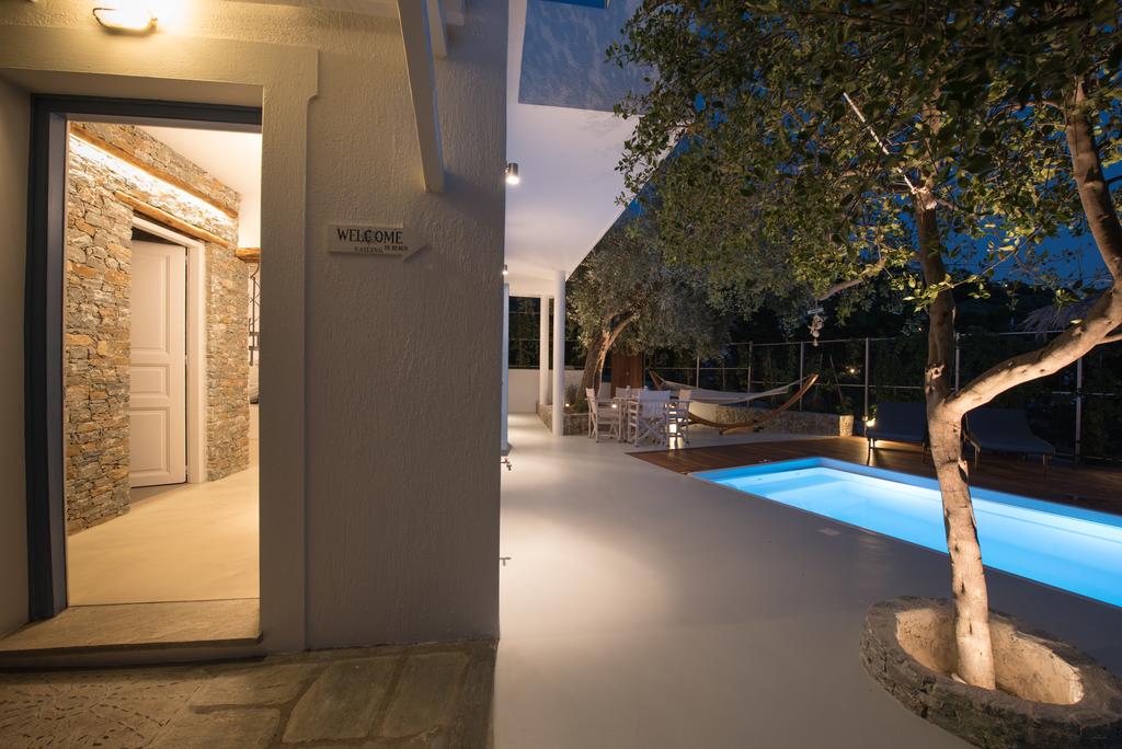 Evlalia Studios & Apartments