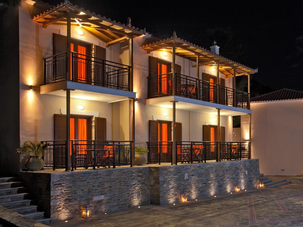 Evlalia Studios & Apartments