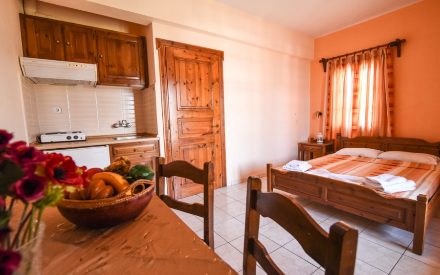 Evlalia Studios & Apartments