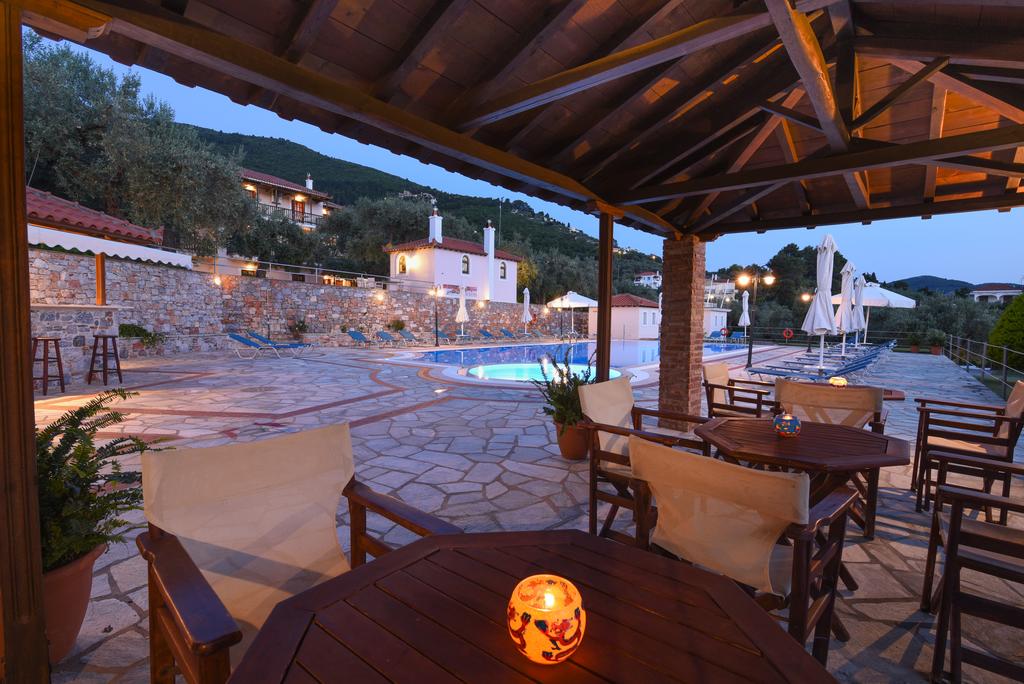 Evlalia Studios & Apartments