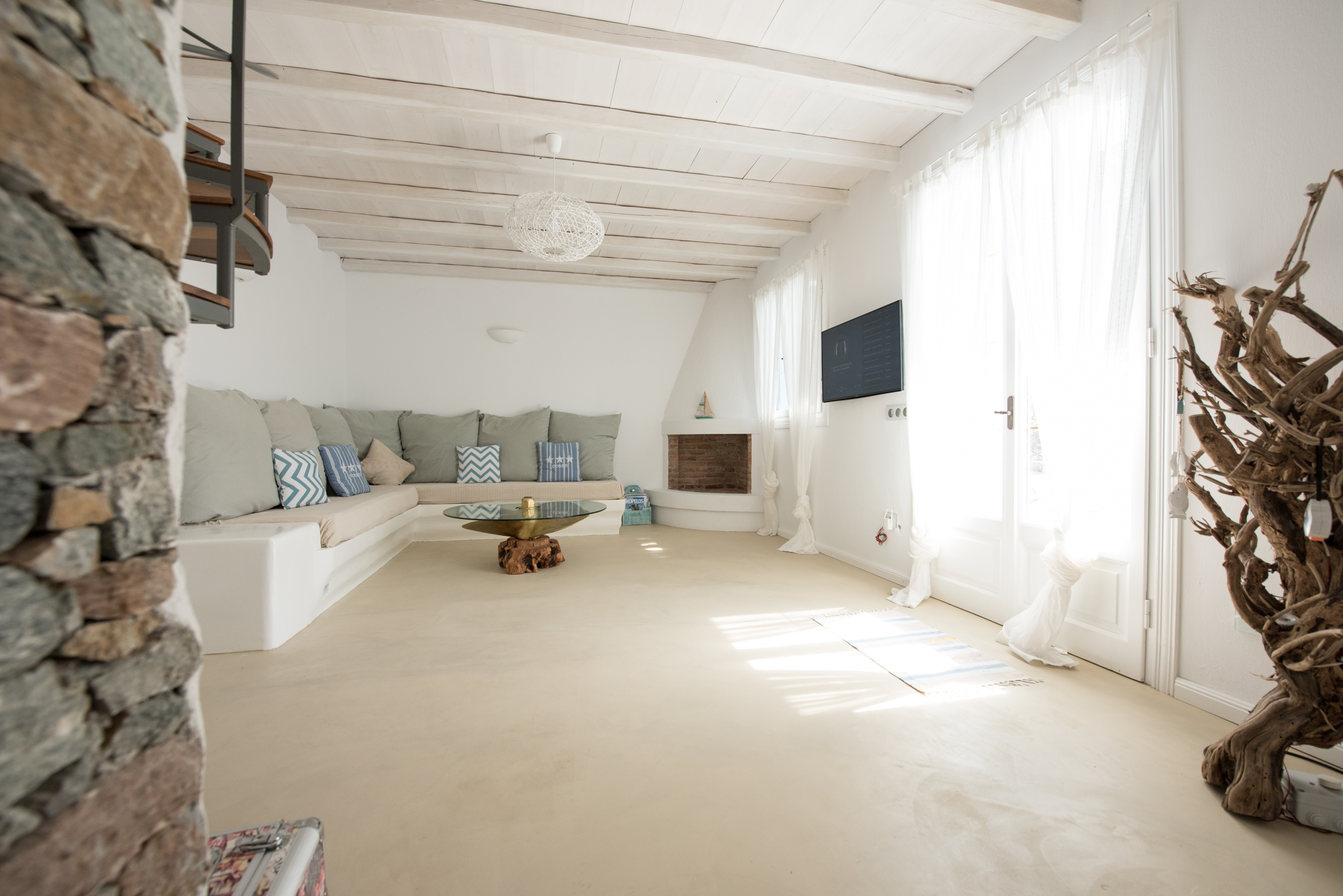 Evlalia Studios & Apartments