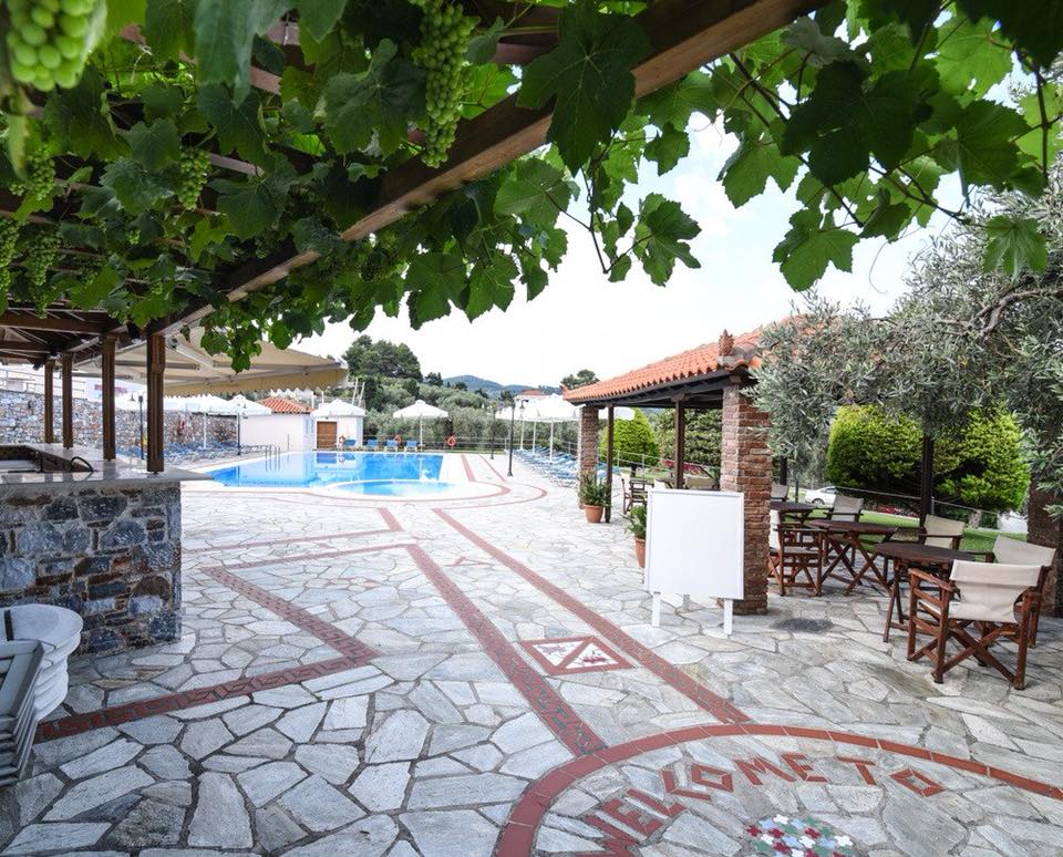 Evlalia Studios & Apartments