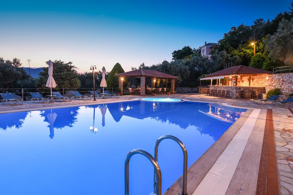 Evlalia Studios & Apartments