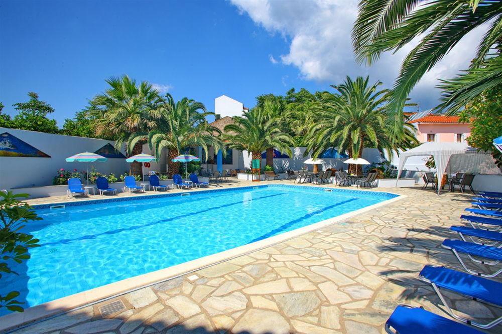 Hotel Dolphin