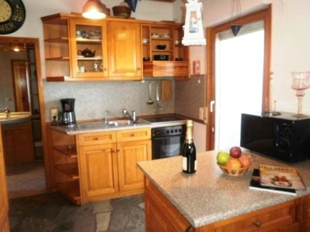 Karavos Apartments & Villa