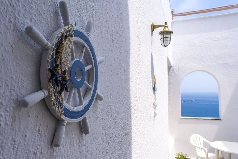 Lemonis Studios