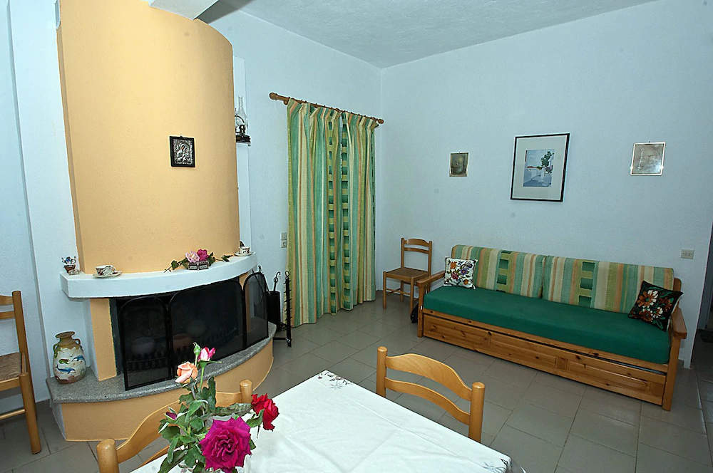 Pegasus Studios & Apartments
