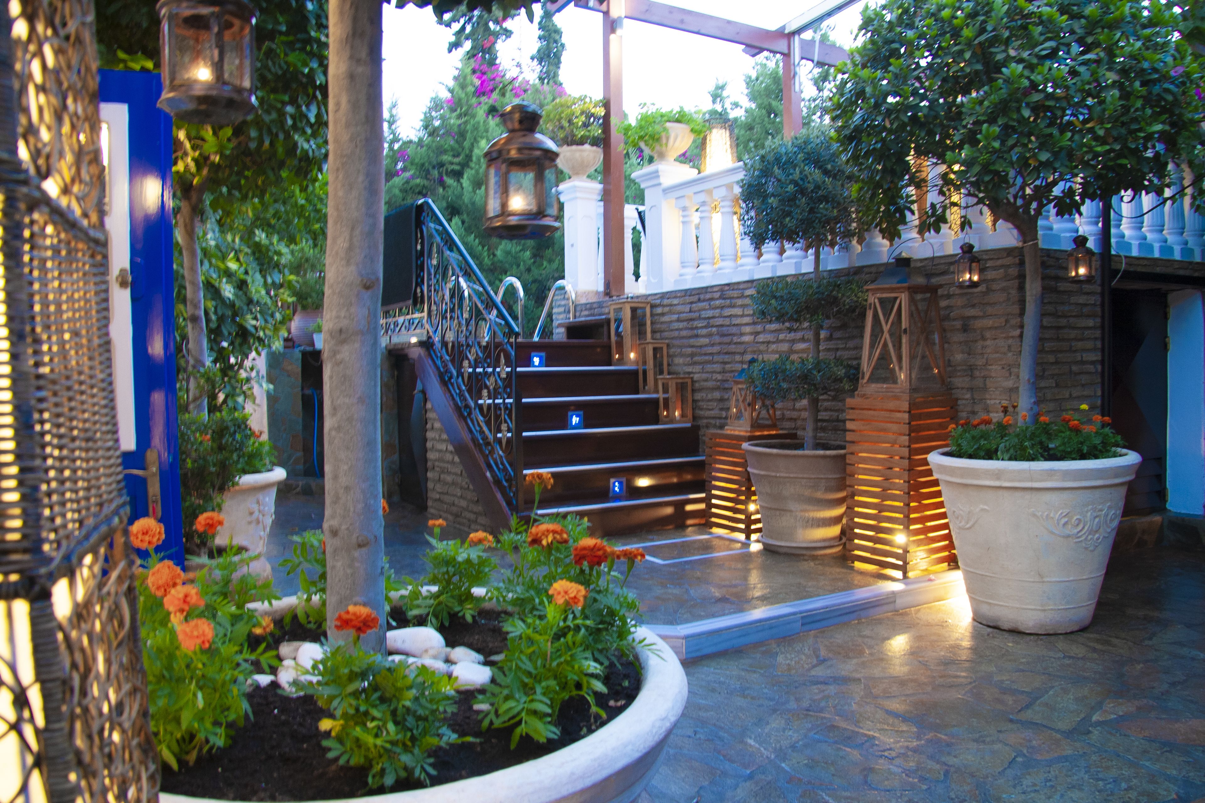 Armata Boutique Hotel