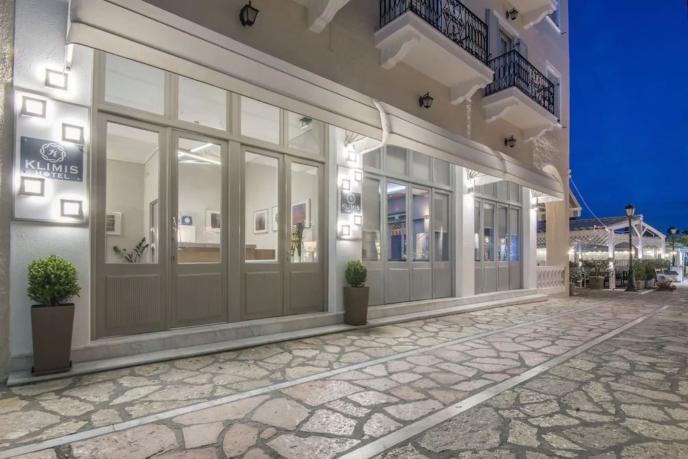 Klimis Hotel