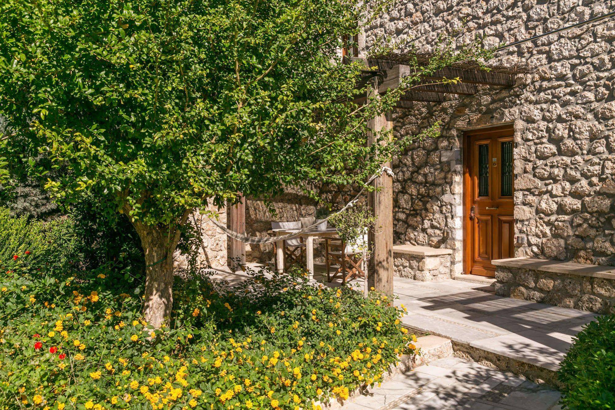 Mare Monte Luxury Suites