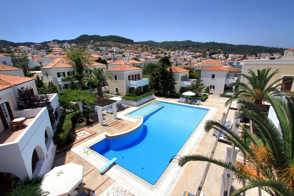Nissia Traditional Residences