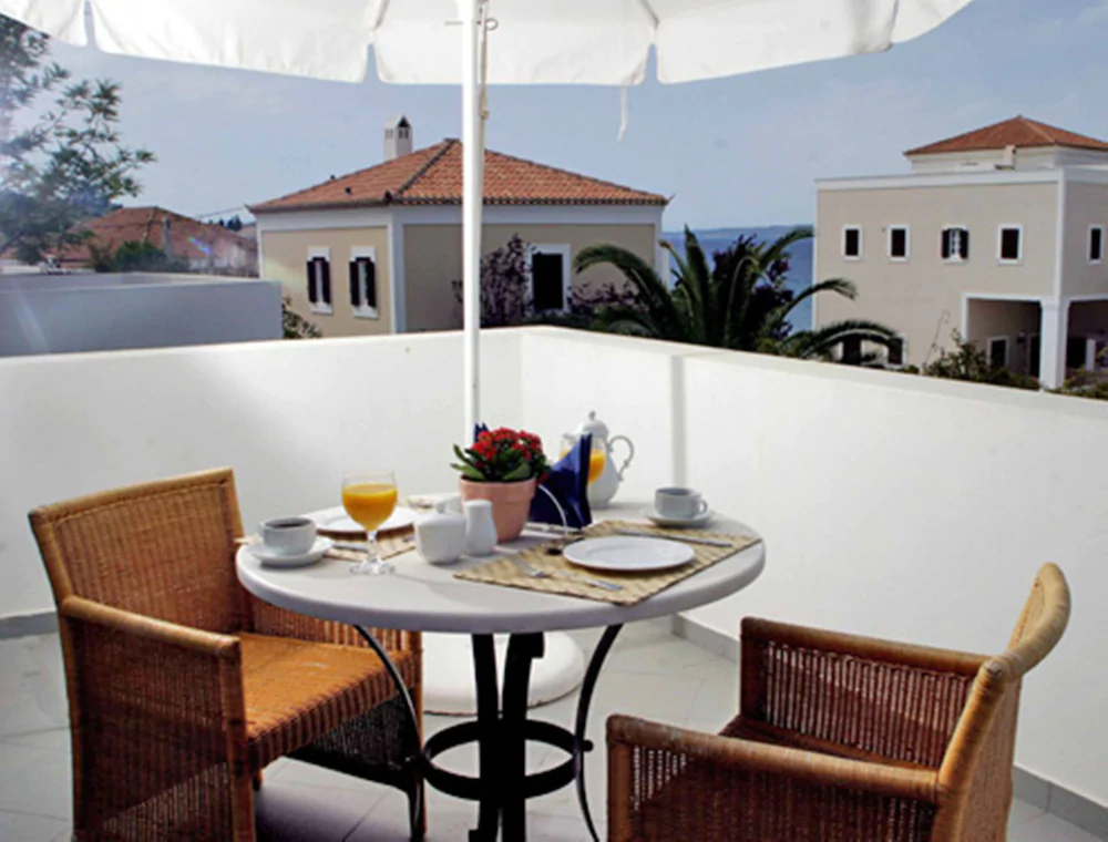 Nissia Traditional Residences