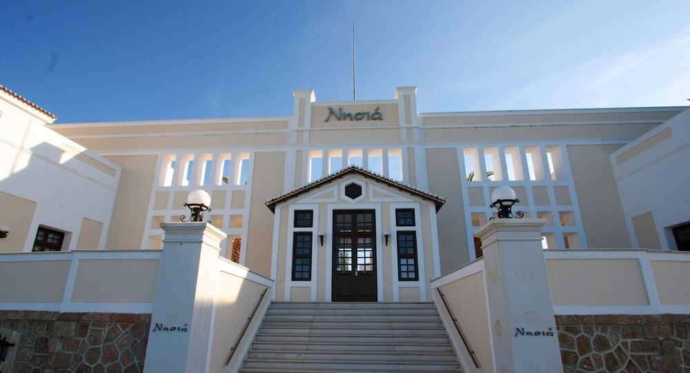 Nissia Traditional Residences