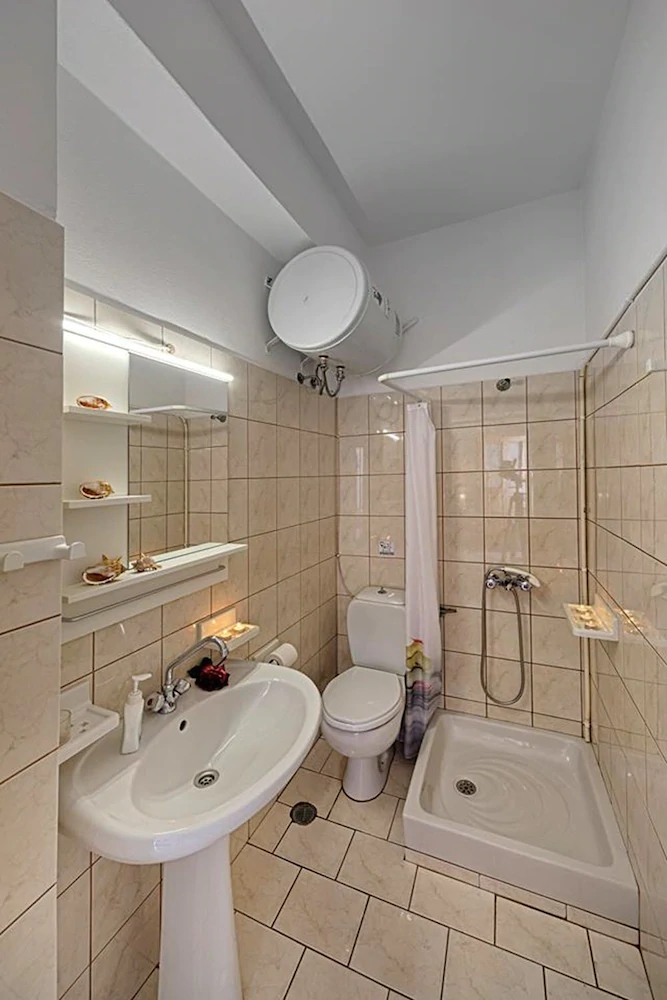 Lettas Apartments
