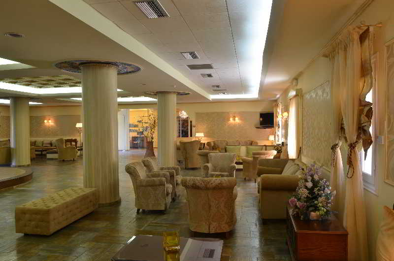 Dolphin Bay Family Beach Resort