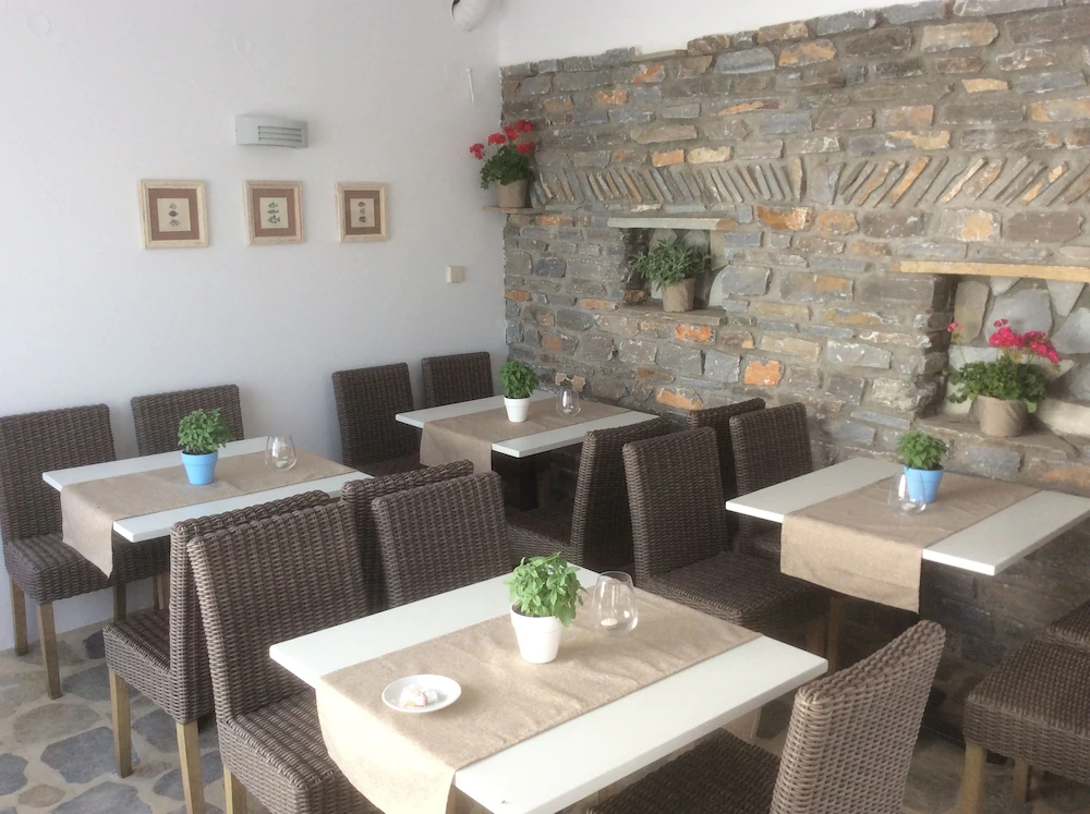 Evi Evan Hotel