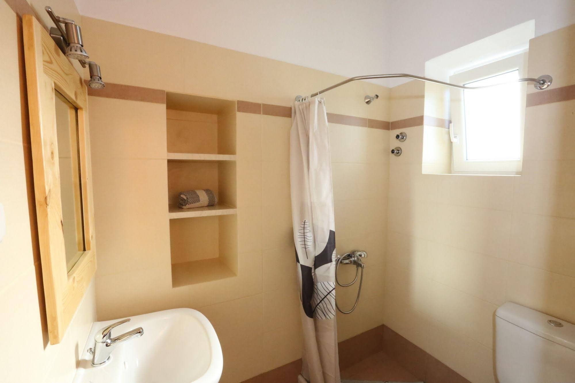 Oasis Rooms and Studios