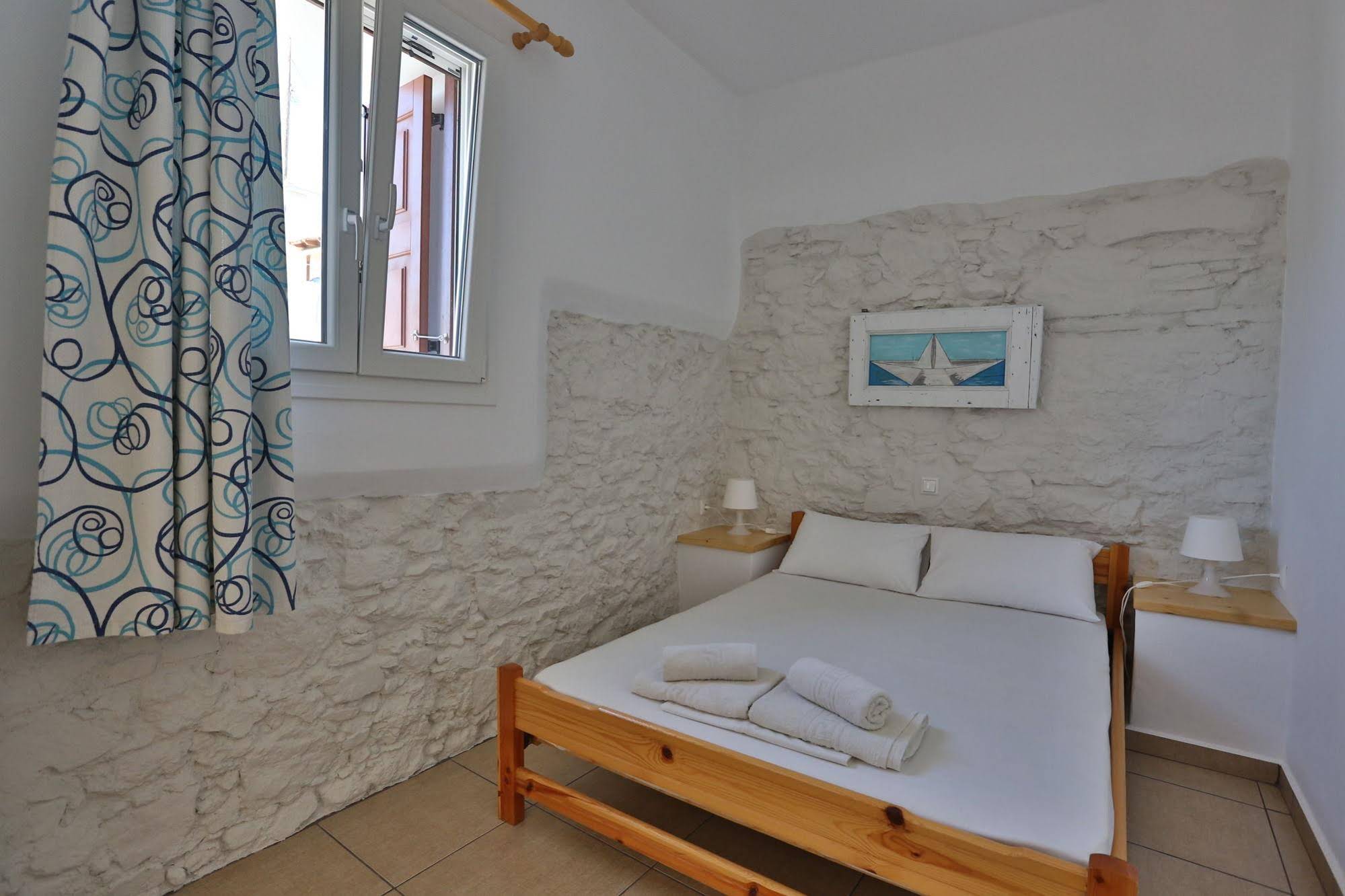 Oasis Rooms and Studios