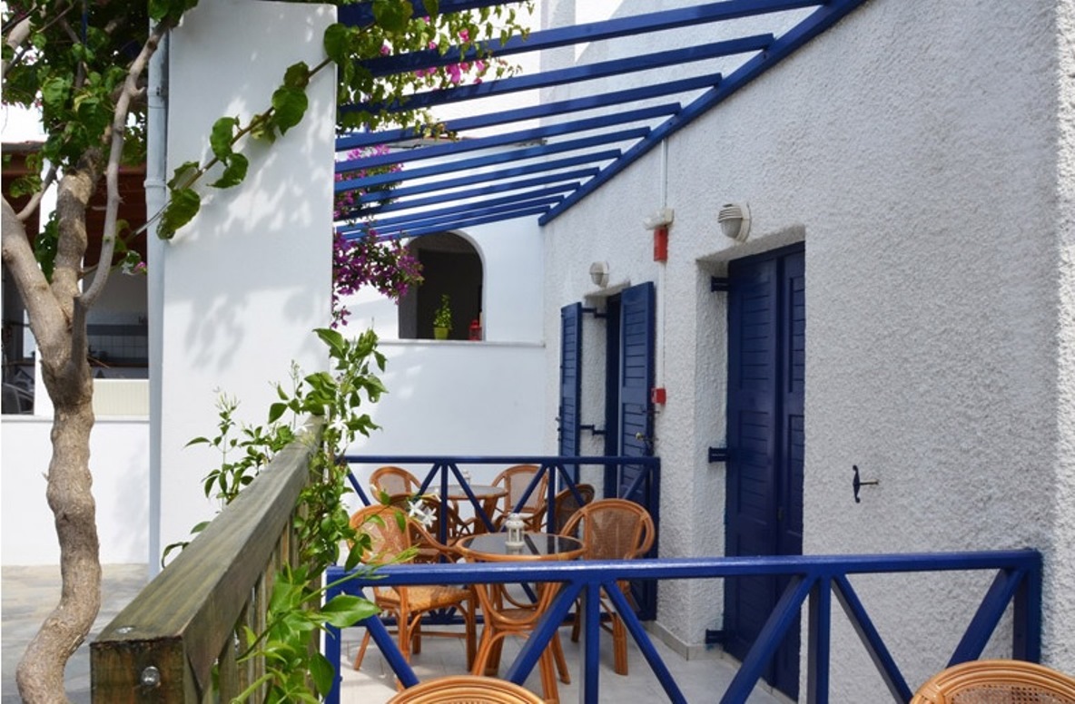 Syros Inn