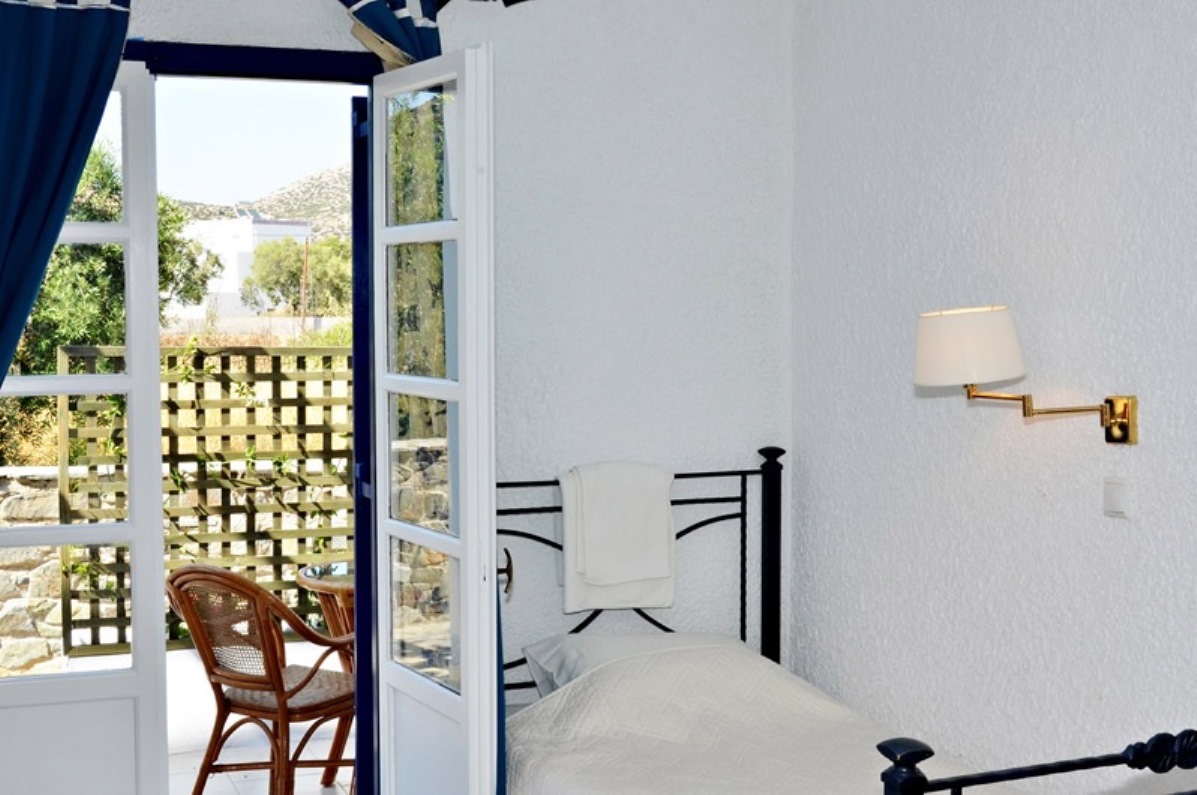 Syros Inn