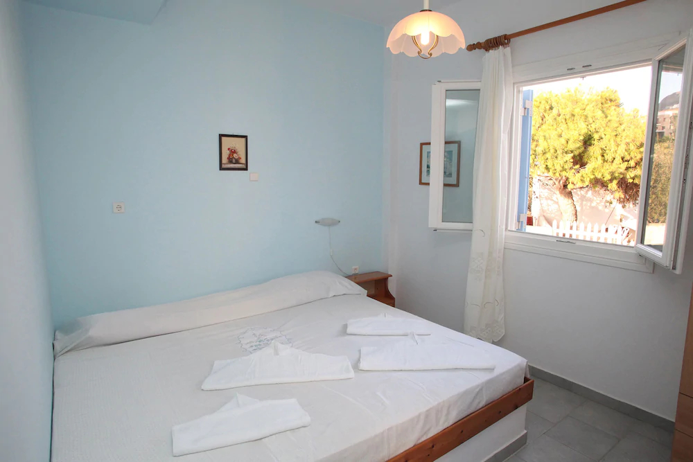 Agnadi Syros Studios & Rooms