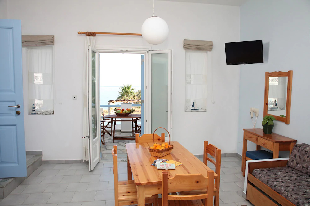 Agnadi Syros Studios & Rooms