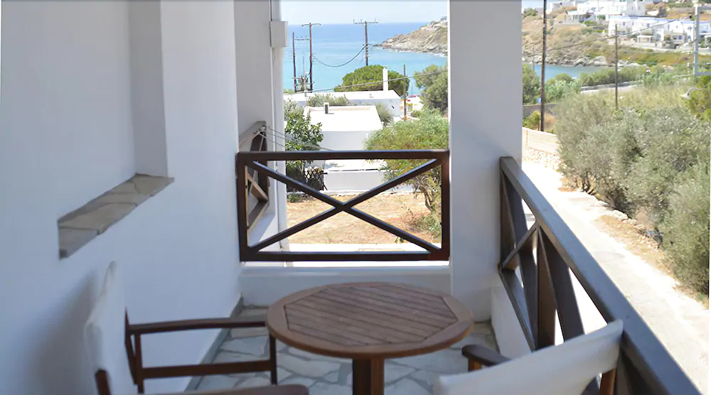 Agnadi Syros Studios & Rooms