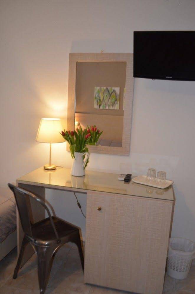 Archontissa Rooms