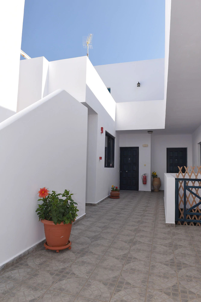 Glafki Studios & Apartments
