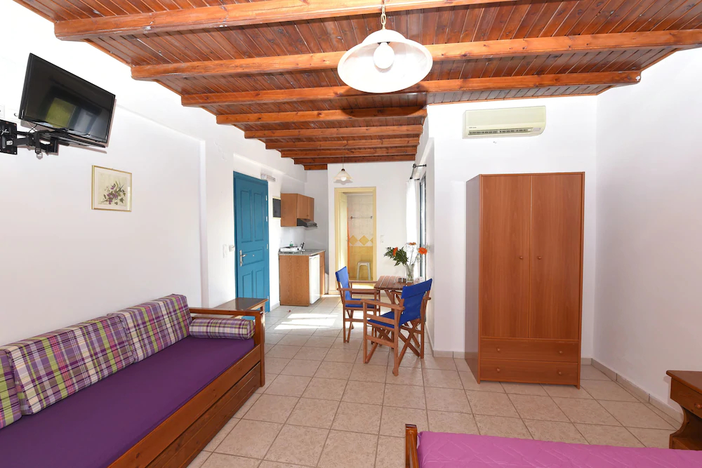 Glafki Studios & Apartments