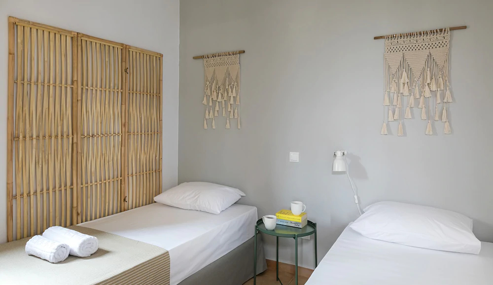 Syra Suites