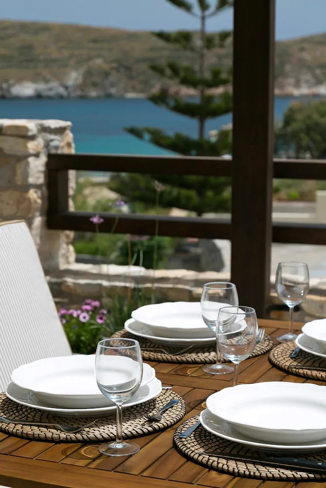 Syra Suites