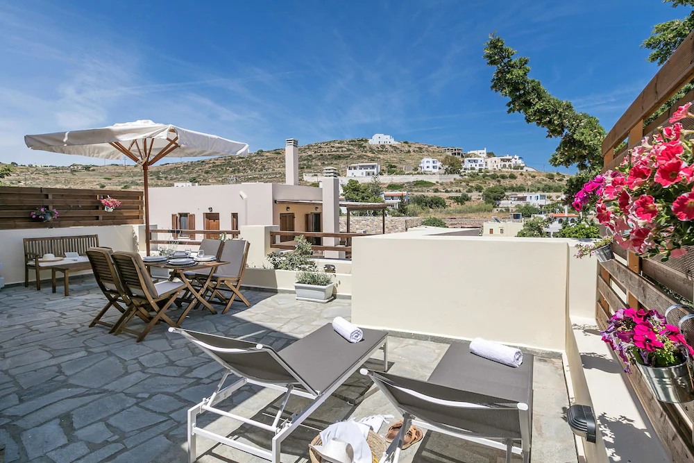 Syra Suites