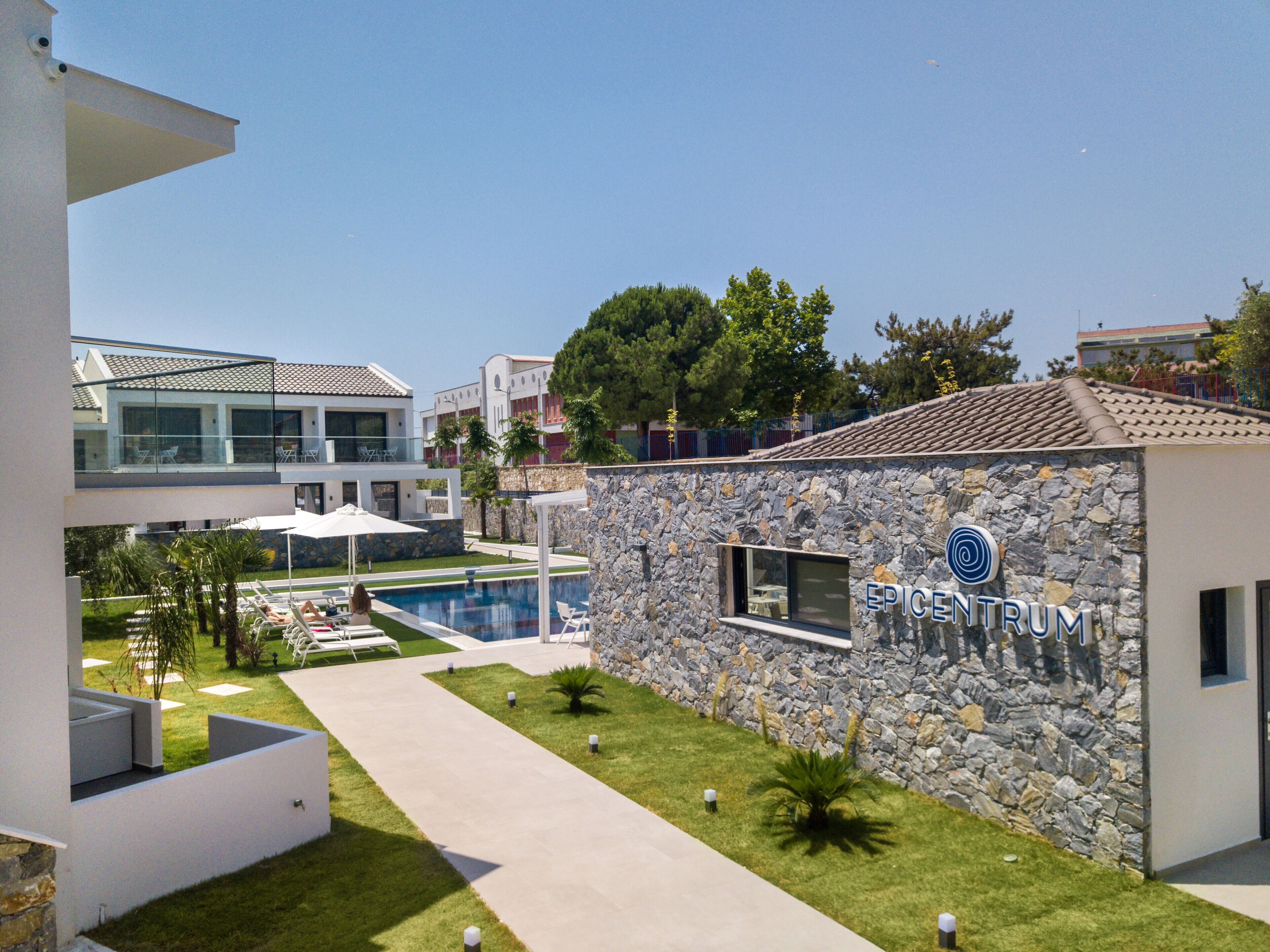 Epicentrum Suites