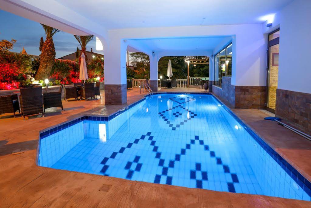 Garden Hotel
