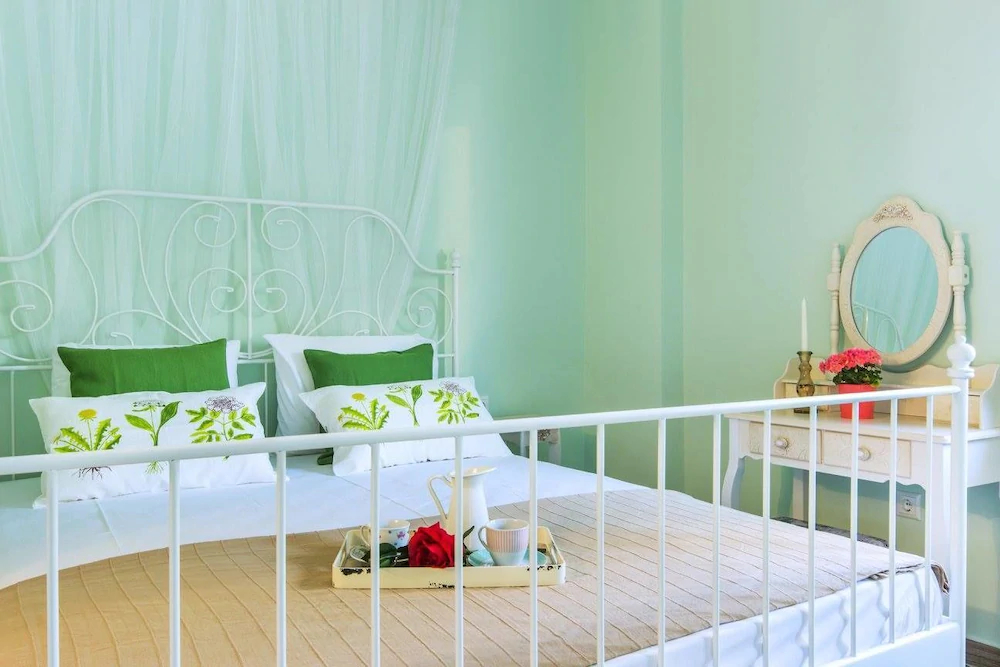 Vintage Place Rooms