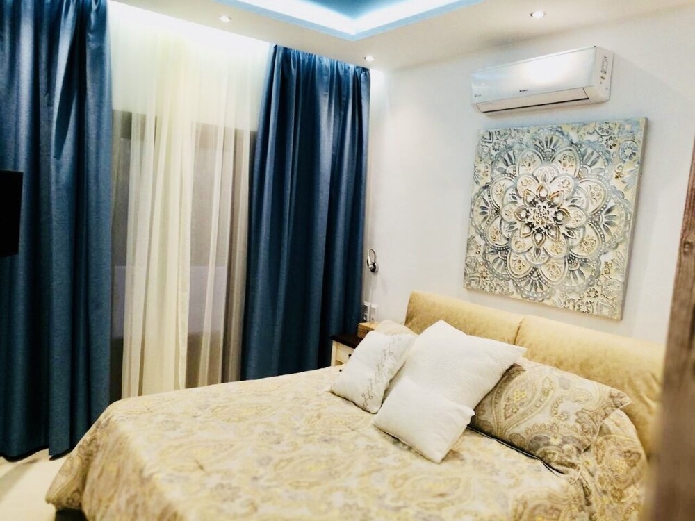 Theoxenia Suites