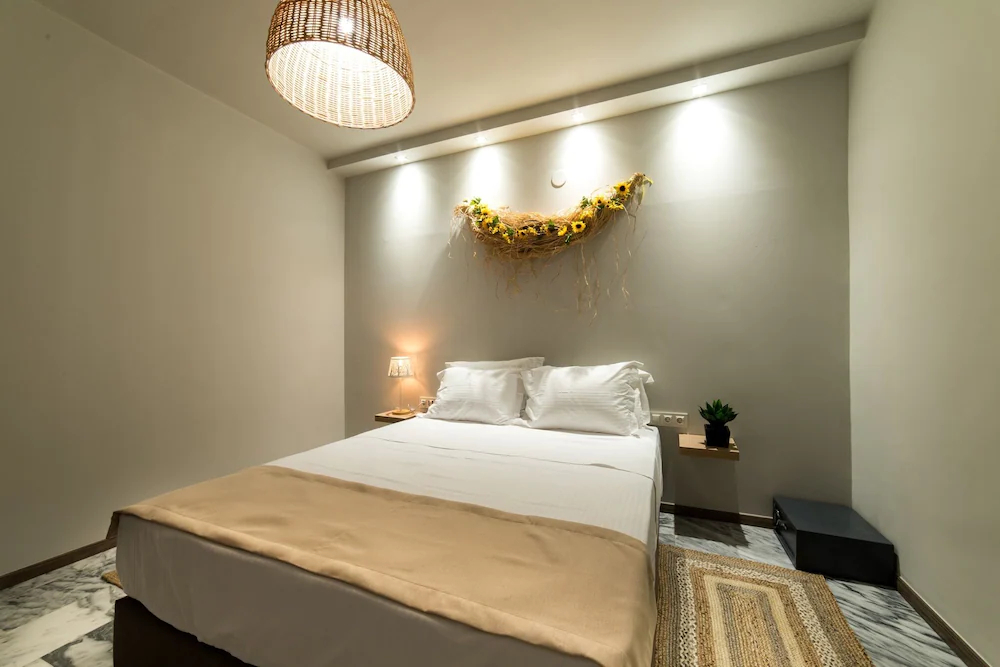 Oinoelia Luxury Suites & Residence