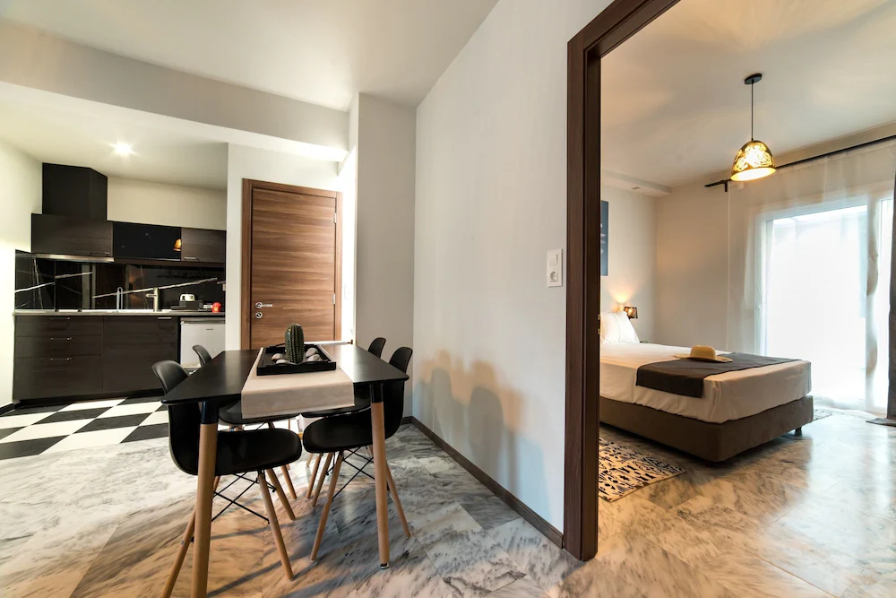 Oinoelia Luxury Suites & Residence