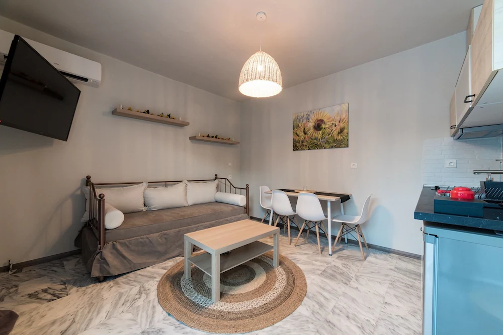 Oinoelia Luxury Suites & Residence