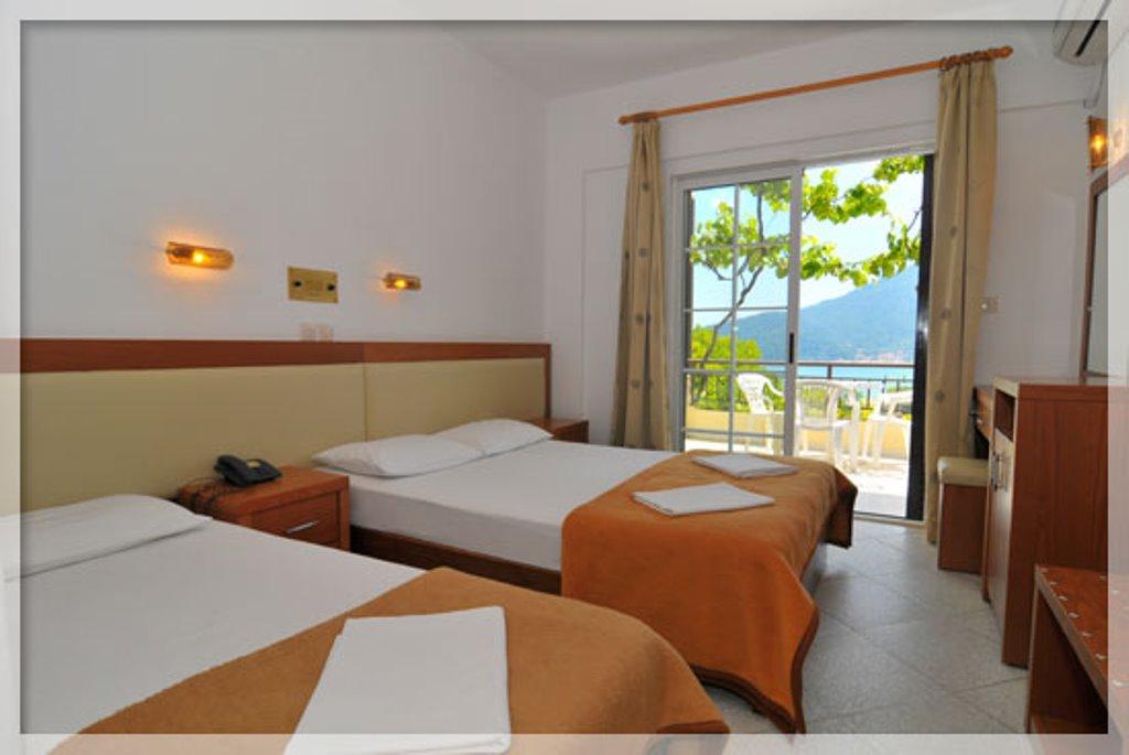 Hotel Emerald & Suites