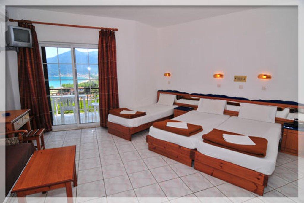 Hotel Emerald & Suites