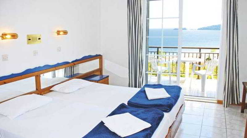 Hotel Emerald & Suites