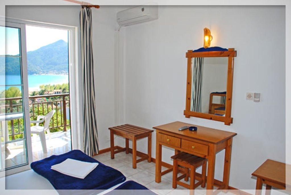 Hotel Emerald & Suites