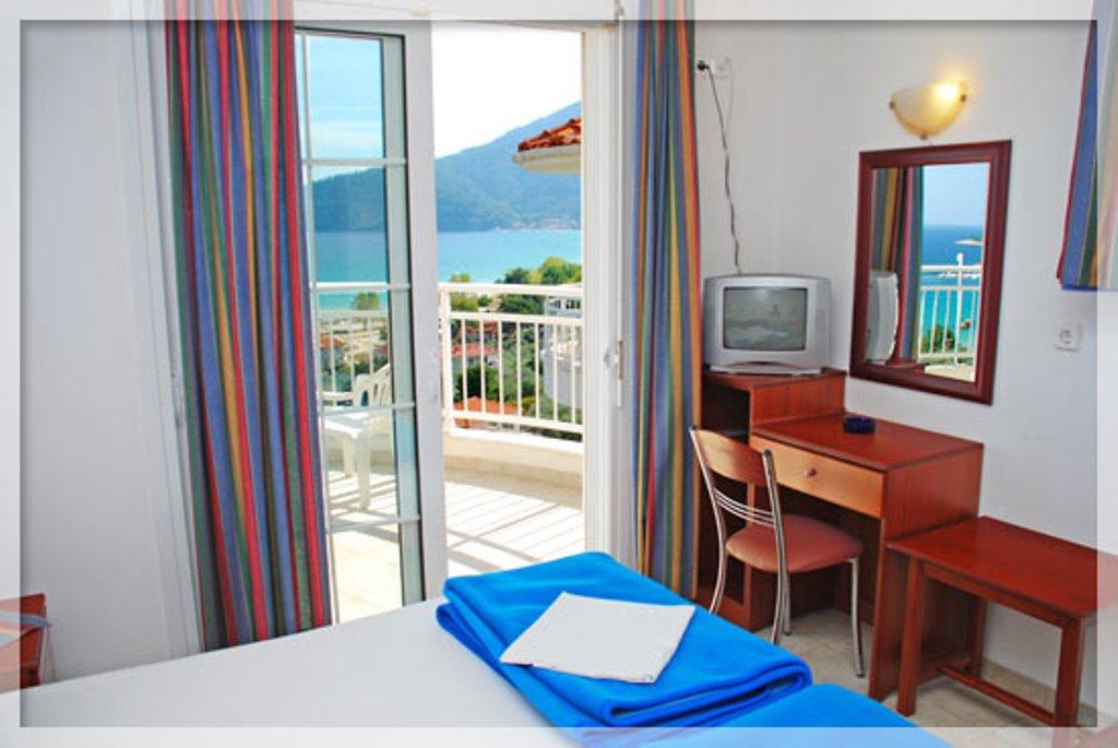 Hotel Emerald & Suites