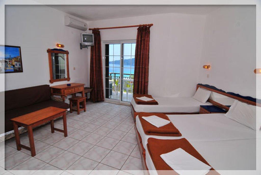 Hotel Emerald & Suites