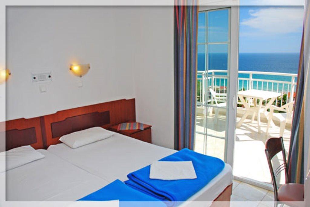 Hotel Emerald & Suites