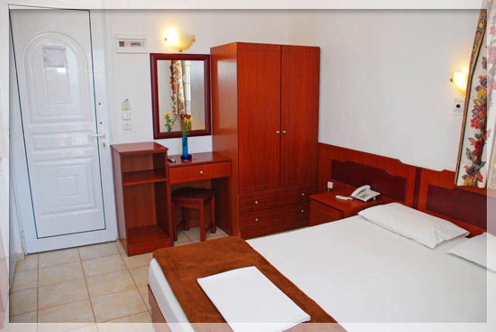 Hotel Emerald & Suites