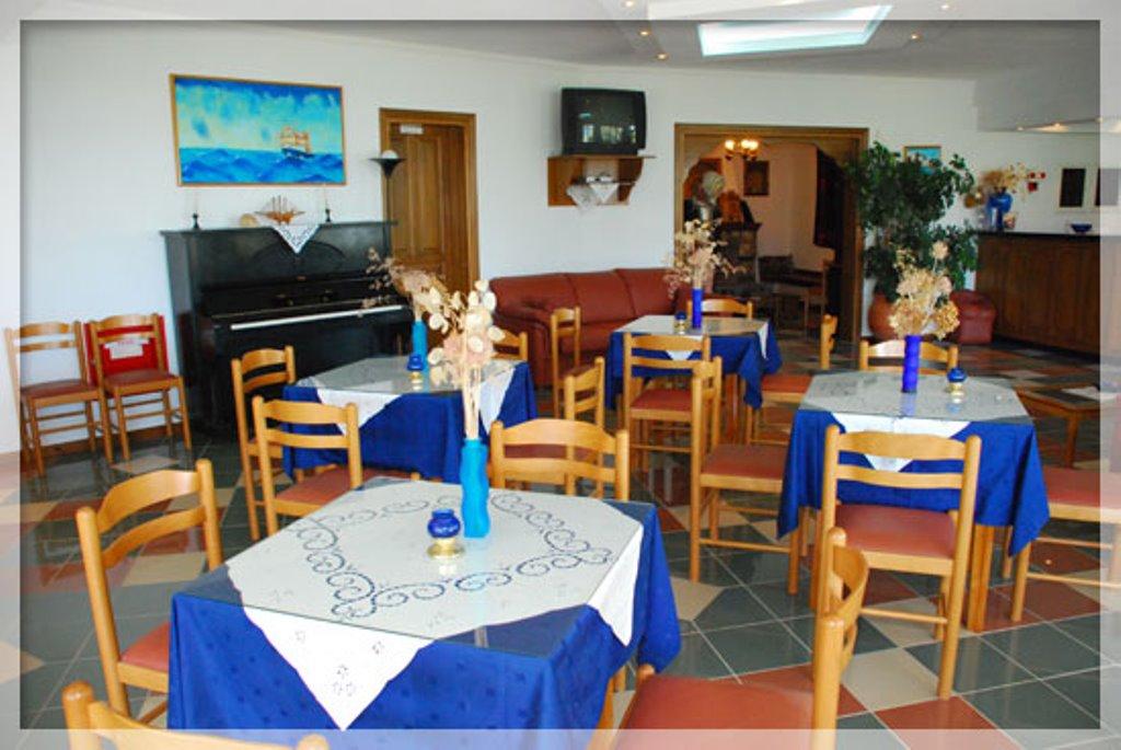 Hotel Emerald & Suites